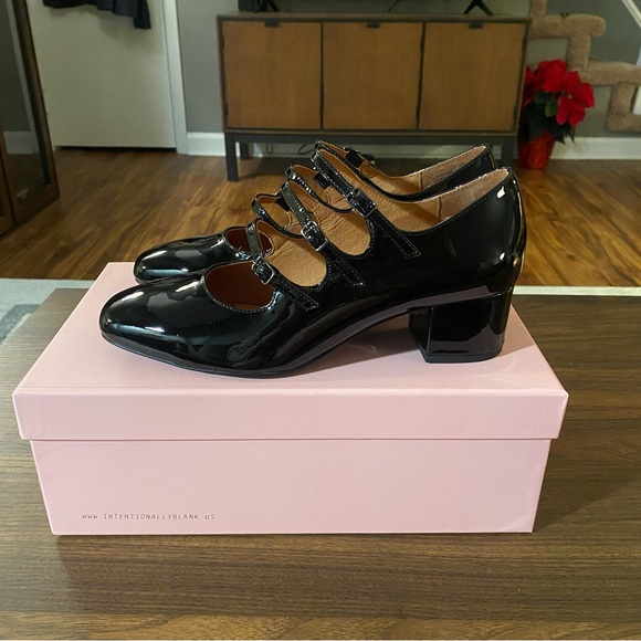 NIB Intentionally ____ (blank) Piano leather triple strap Mary Jane heels size 8 - Picture 4 of 7
